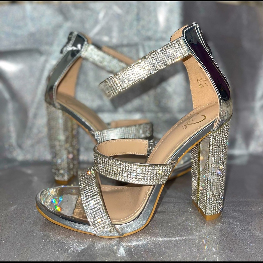 Sparkle silver heels